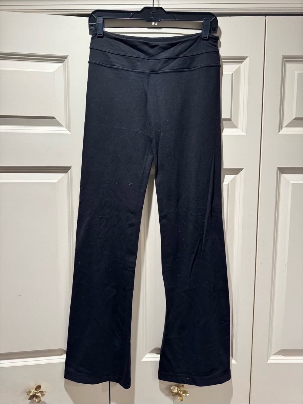 Women's Lululemon Black Athletic flair Reversible pants
